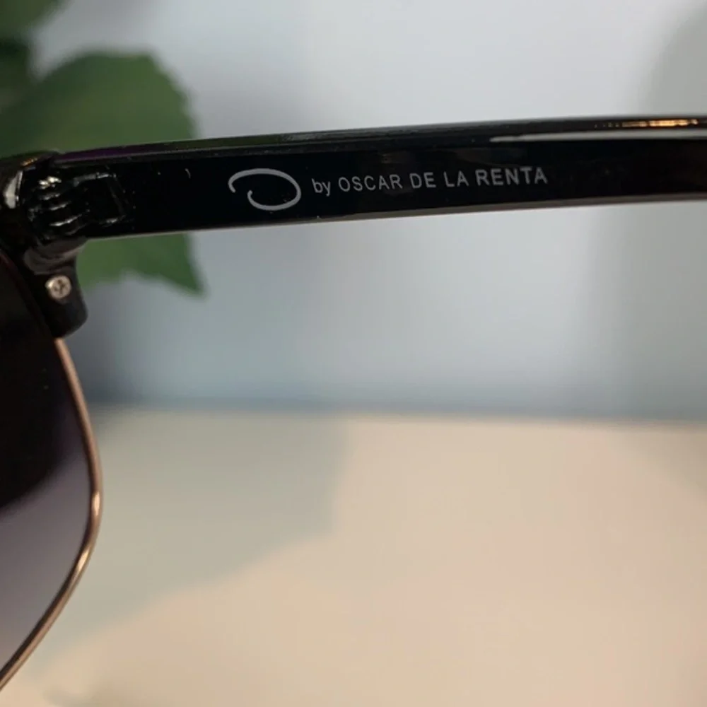 O By Oscar de la Renta Sunnies NWT - Picture 5 of 7
